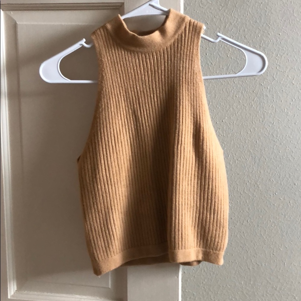 Ribbed tank
